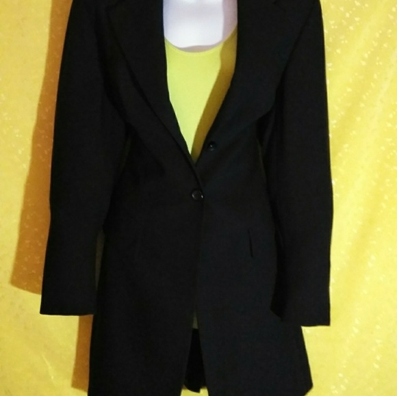 Blazer - Picture 2 of 7